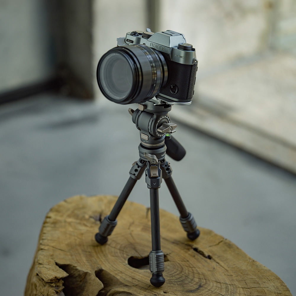 TILTA TT-VT03-FB Tabletop Video Fluid Head with 1-Stage Carbon Fiber Tripod Legs (3KG)