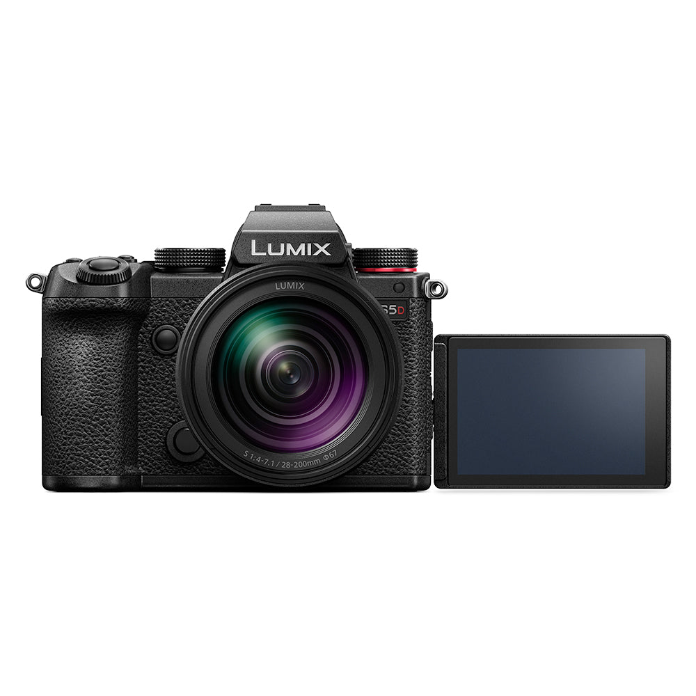 Panasonic Lumix S5D Body with Lumix S 28-200mm F4-7.1 lens