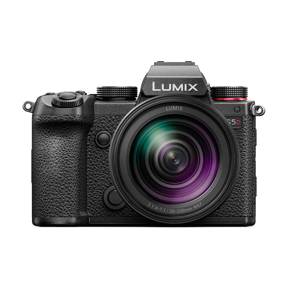 Panasonic Lumix S5D Body with Lumix S 28-200mm F4-7.1 lens