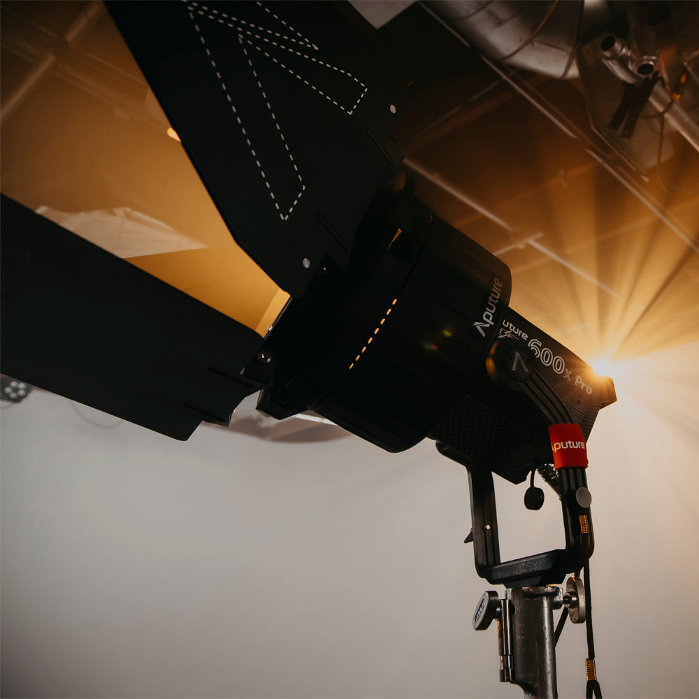 Aputure LS 600x Pro Bi-Colour 600W 2700-6500K LED Light