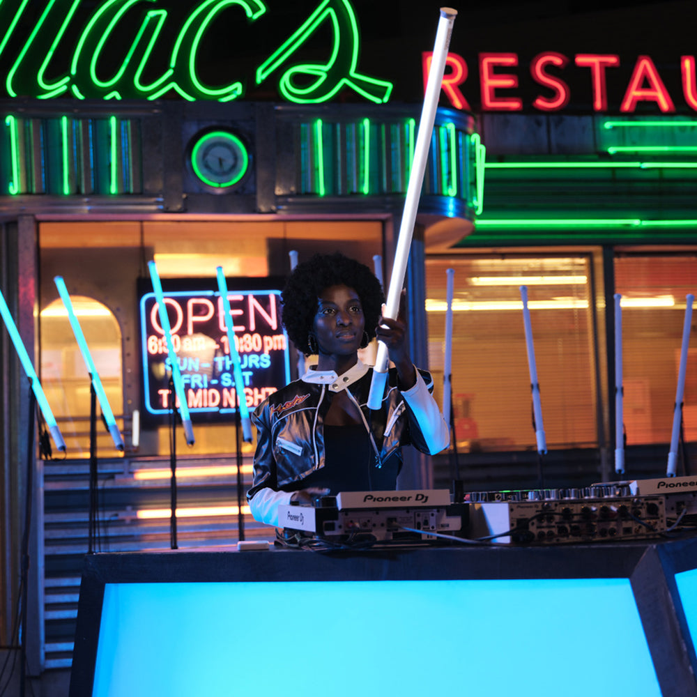 Nanlite PavoTube T8-7X RGBWW LED Pixel Tube