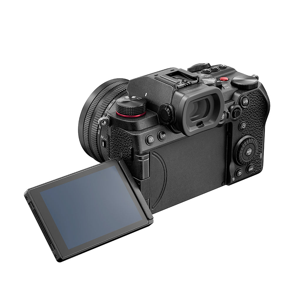 Panasonic Lumix S5D Body with Lumix S 18-40mm F4.5-6.3 lens