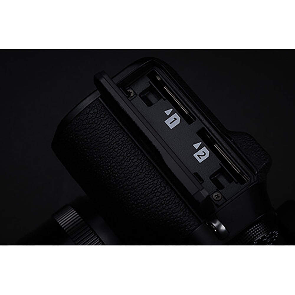 FUJIFILM X-T5 Mirrorless Camera