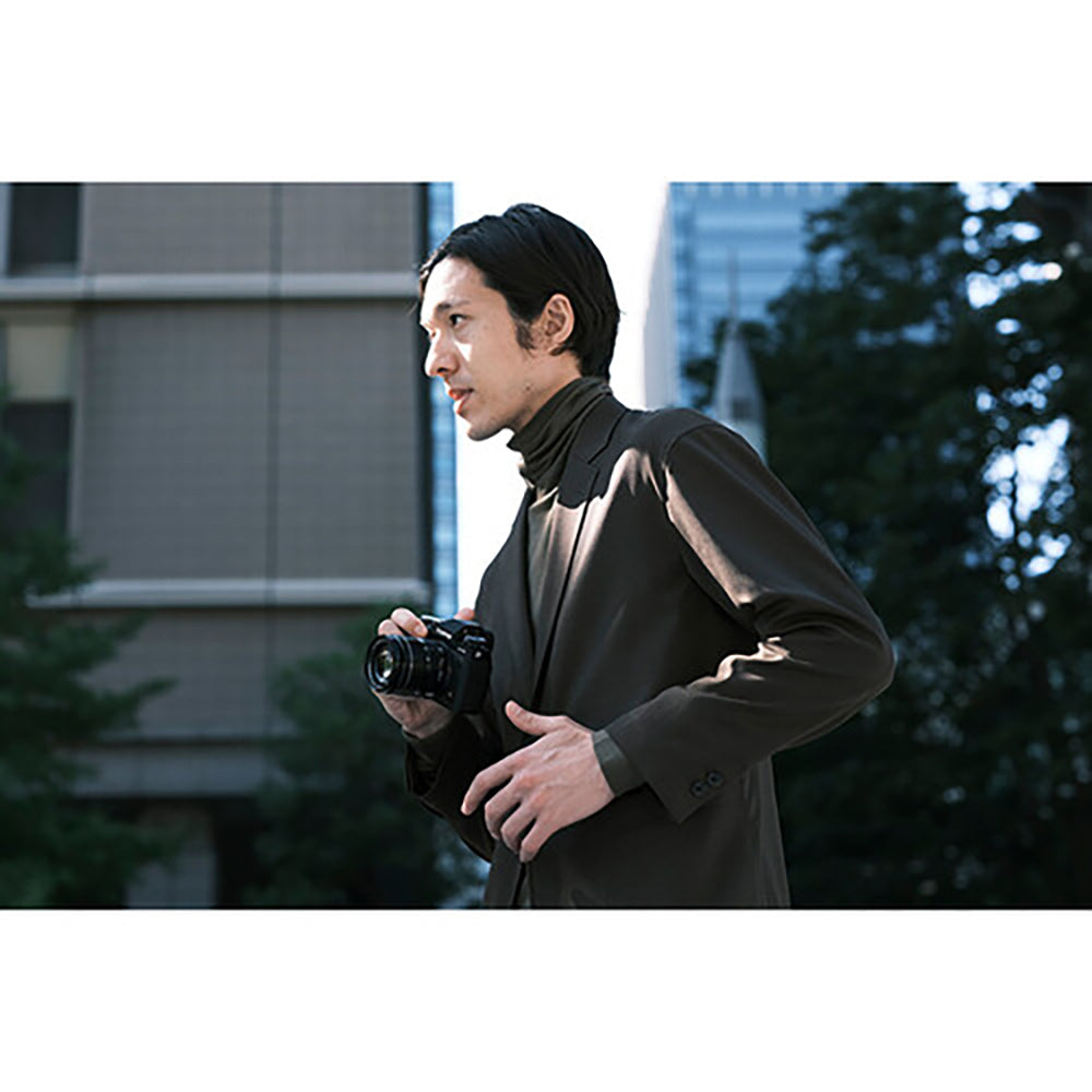 FUJIFILM X-T5 Mirrorless Camera