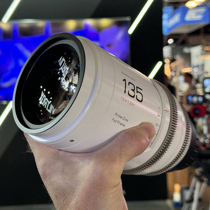 Viltrox EPIC 135mm T2.4 1.33X Anamorphic Lens