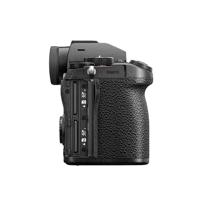 Panasonic Lumix S5D Body with Lumix S 28-200mm F4-7.1 lens